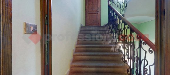 Casa de 4 dormitorios en Barga, Italy No. 230256 22