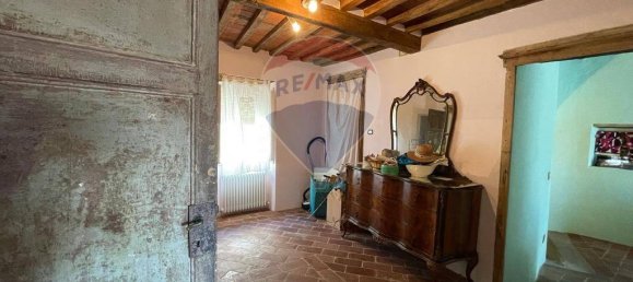 3 Schlafzimmer Villa in Villa Basilica, Italy, Nr. 108991 11