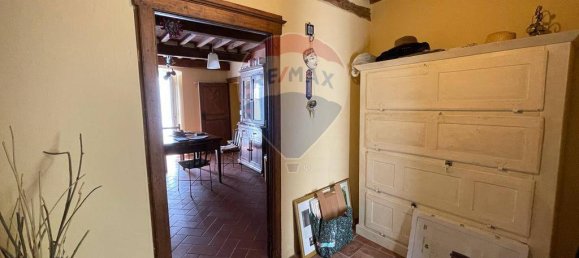 3 Schlafzimmer Villa in Villa Basilica, Italy, Nr. 108991 19