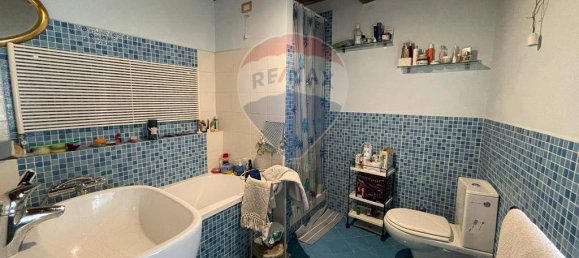 3 Schlafzimmer Villa in Villa Basilica, Italy, Nr. 108991 13