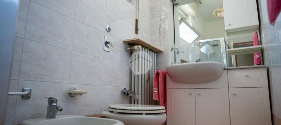 2-salle Appartement à Rho, Italy No. 330399 14