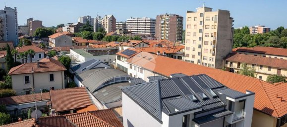 2-salle Appartement à Rho, Italy No. 330399 19