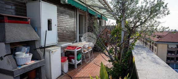 2-salle Appartement à Rho, Italy No. 330399 18