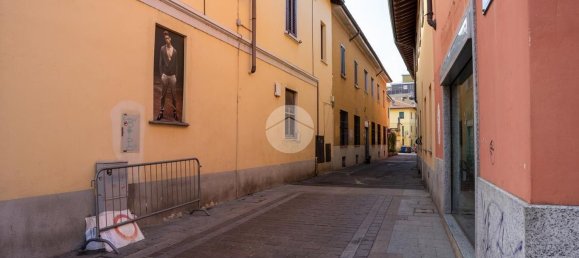 2-salle Appartement à Rho, Italy No. 330399 25