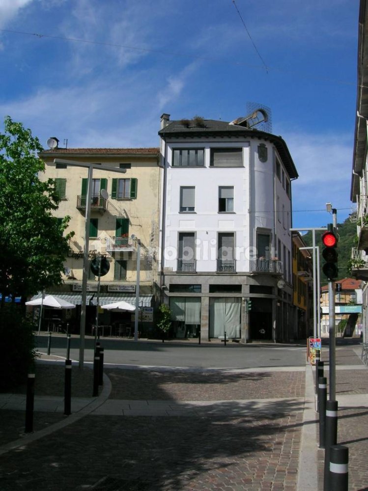 4 rooms Office in Omegna, Italy No. 131195