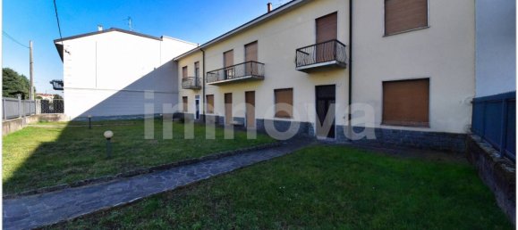 3 Schlafzimmer Haus in Seveso, Italy, Nr. 132437 2