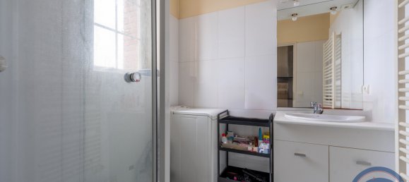 Apartamento de 1 dormitorio en Tours, France No. 217552 3