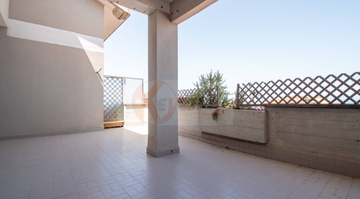 5 bedrooms Penthouse in Sassari, Italy No. 277104