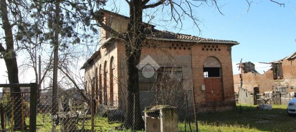 6 rooms House in Modena, Italy No. 286320 6