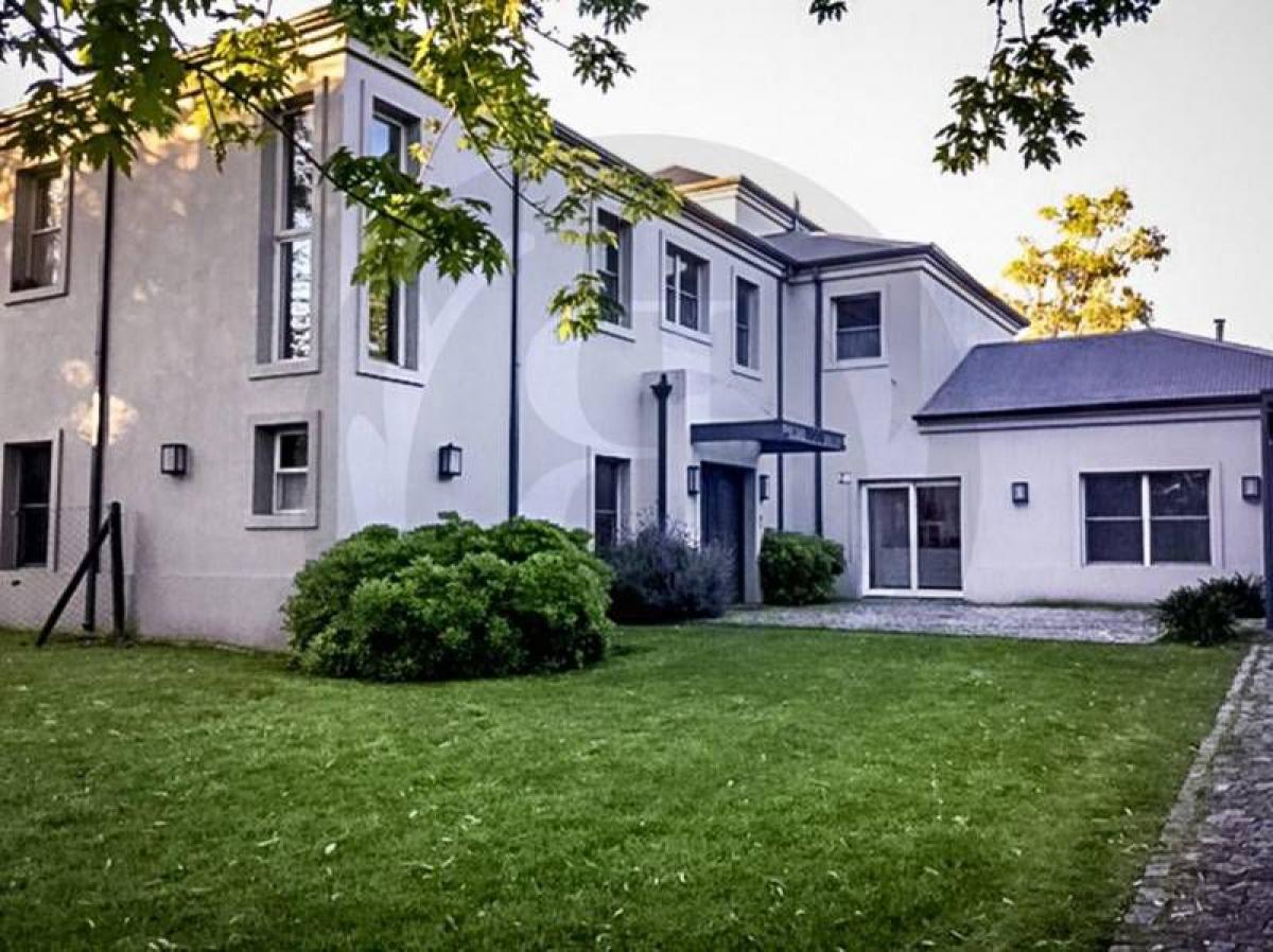 3 bedrooms House in Pilar, Argentina No. 50981