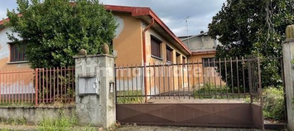 Склад с 5 комнатами в Кремона, Италия № 341534 2