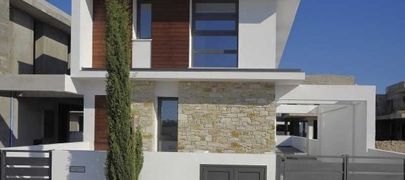 5 bedrooms House in Larnaca, Cyprus No. 6529 6