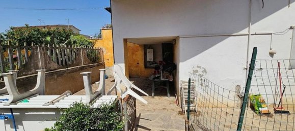 2 rooms Apartment in Rome, Italy No. 196449 6