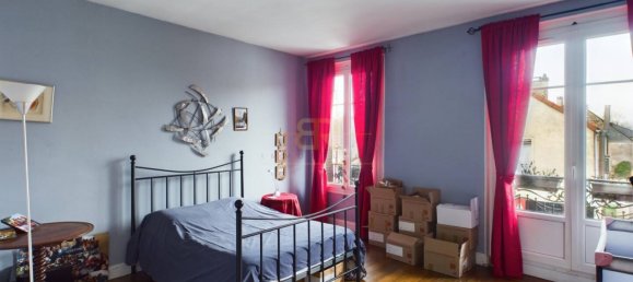 5 bedrooms Villa in Chevry-Cossigny, France No. 135801 10