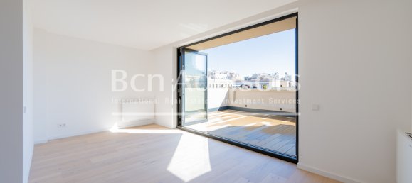 2 Schlafzimmer Penthouse in Barcelona, Spain, Nr. 163399 3