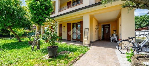 5 Schlafzimmer Villa in Fabbrico, Italy, Nr. 70572 4