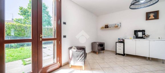 5 Schlafzimmer Villa in Fabbrico, Italy, Nr. 70572 17