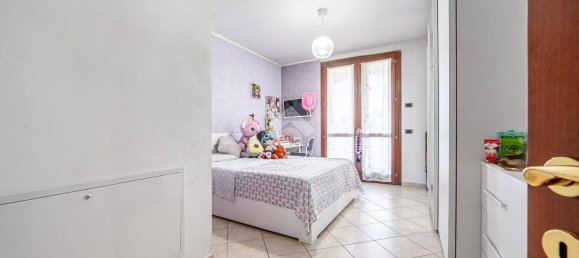 5 Schlafzimmer Villa in Fabbrico, Italy, Nr. 70572 26