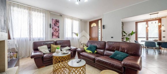 5 Schlafzimmer Villa in Fabbrico, Italy, Nr. 70572 7