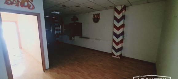 150m² Commercial property in Lleida, Spain No. 184600 15