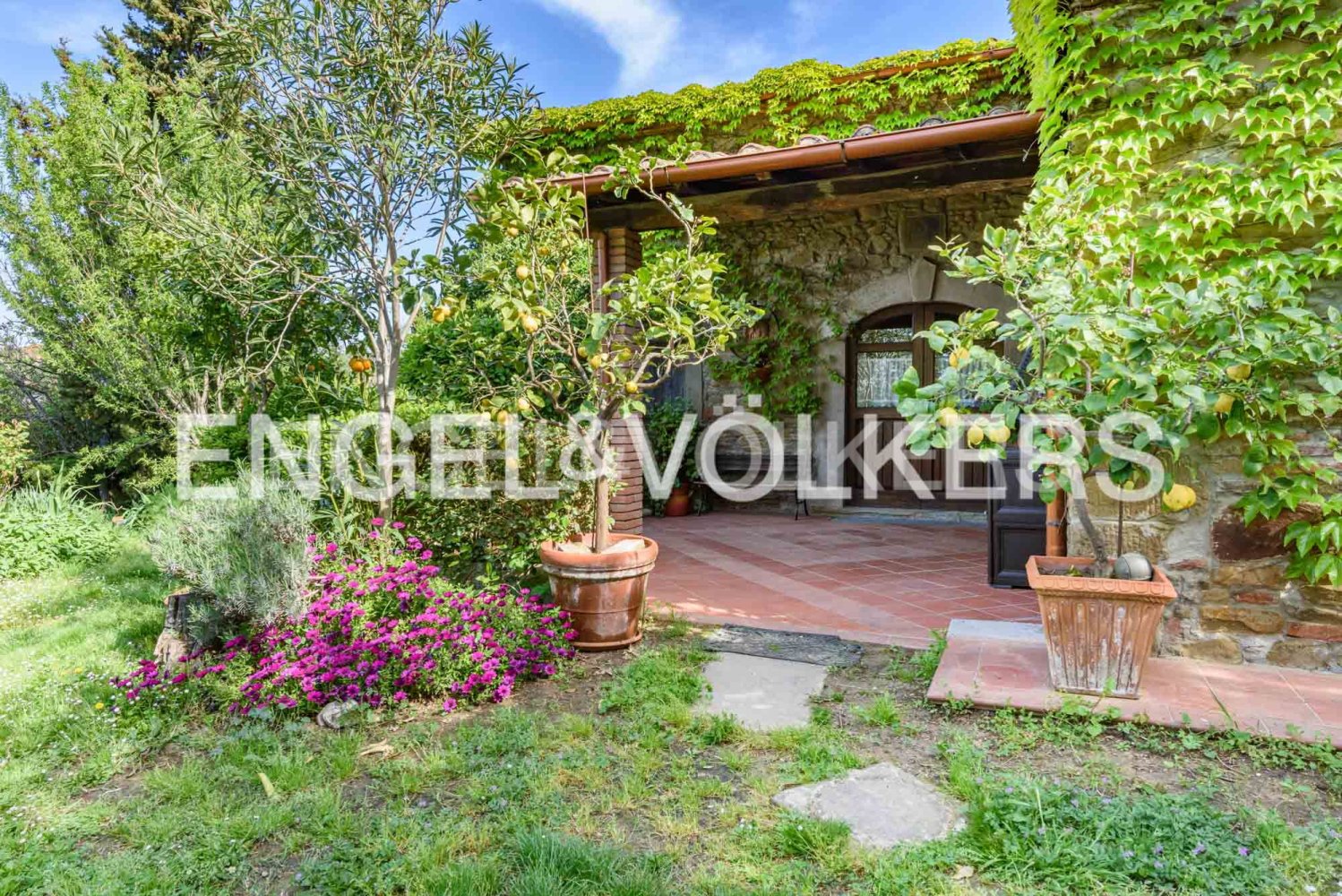 3 bedrooms Hotel in Lamporecchio, Italy No. 132356