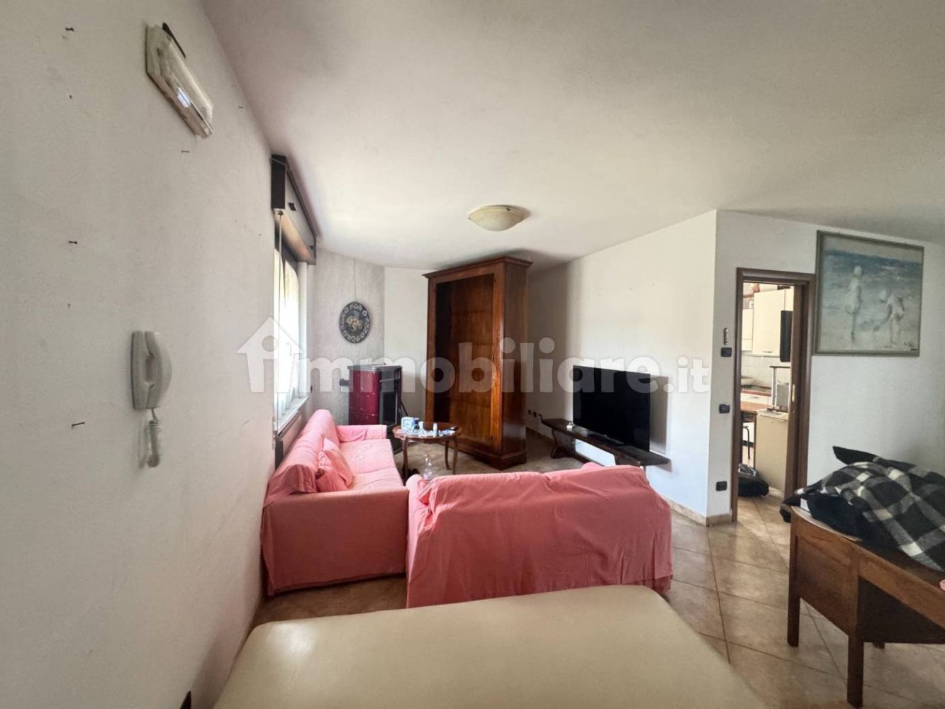 3 Schlafzimmer Wohnung in Gavirate, Italy, Nr. 265514