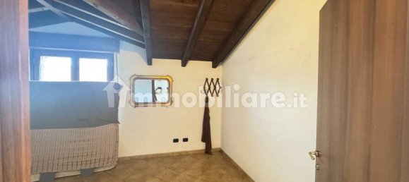 3 Schlafzimmer Wohnung in Gavirate, Italy, Nr. 265514 27