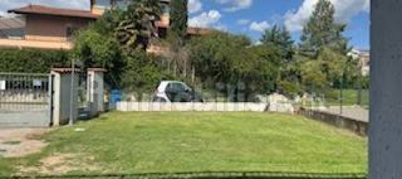 3 Schlafzimmer Wohnung in Gavirate, Italy, Nr. 265514 29