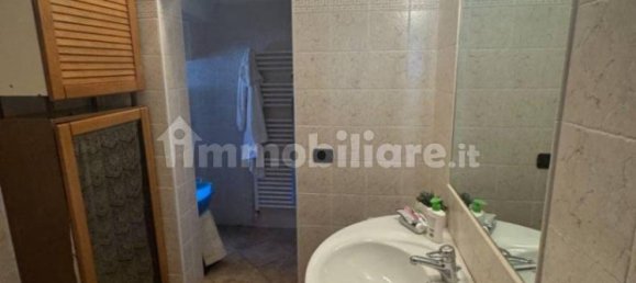 3 Schlafzimmer Wohnung in Gavirate, Italy, Nr. 265514 33