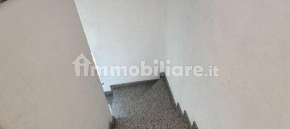 3 Schlafzimmer Wohnung in Gavirate, Italy, Nr. 265514 22