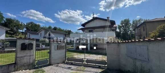 3 Schlafzimmer Wohnung in Gavirate, Italy, Nr. 265514 26