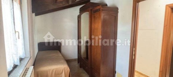 3 Schlafzimmer Wohnung in Gavirate, Italy, Nr. 265514 21