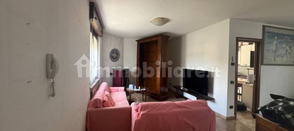 3 Schlafzimmer Wohnung in Gavirate, Italy, Nr. 265514 3