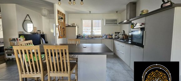 Casa de 5 dormitorios en Cuincy, France No. 55930 3