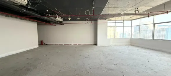 118 m² oficina en alquiler en Jumeirah Lake Towers, Dubai, UAE № 108523 3