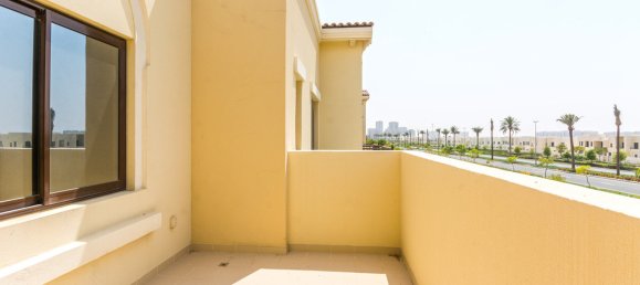 4 bedrooms Villa in Reem, UAE No. 528 18