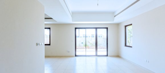 4 bedrooms Villa in Reem, UAE No. 528 2