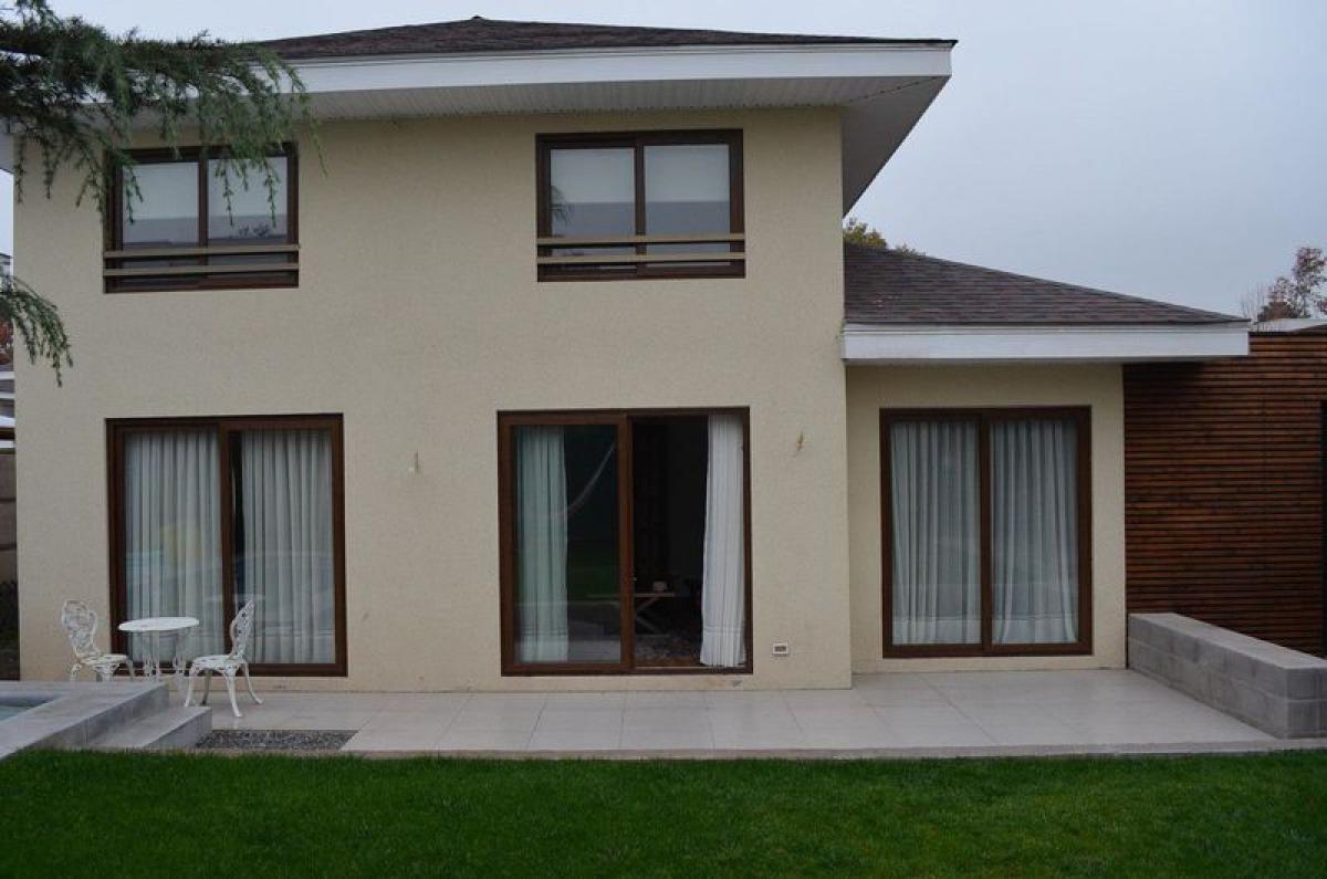 4 bedrooms House in Santiago, Chile No. 5370