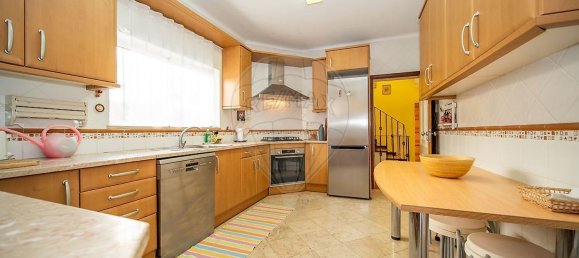 Дом с 4 спальнями в Алвор, Португалия № 189091 26