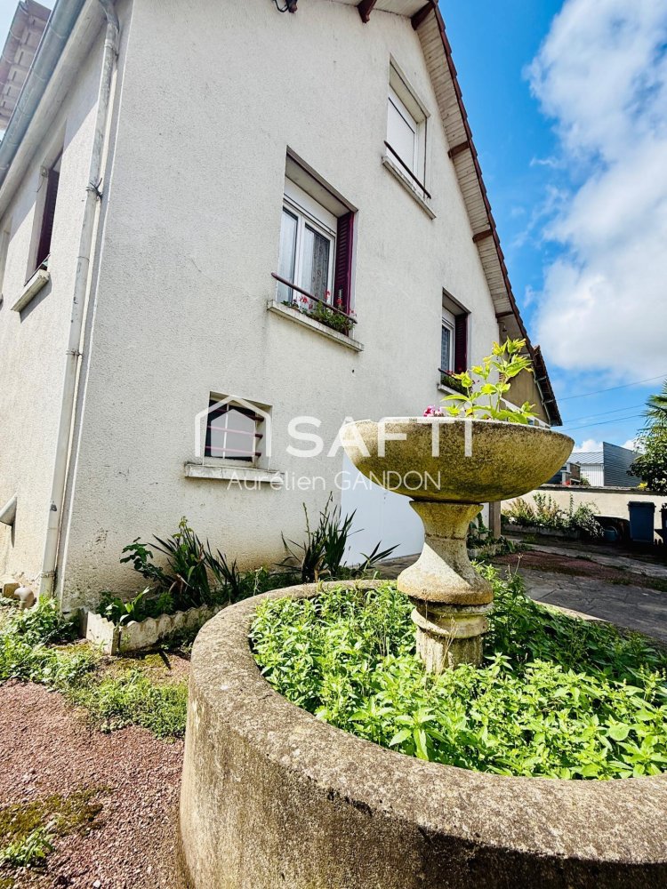 3 غرف نوم منزل في Joigny, France رقم 340172