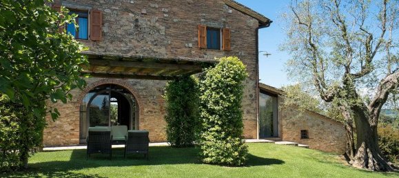 3 bedrooms Apartment in Barga, Italy No. 298 5