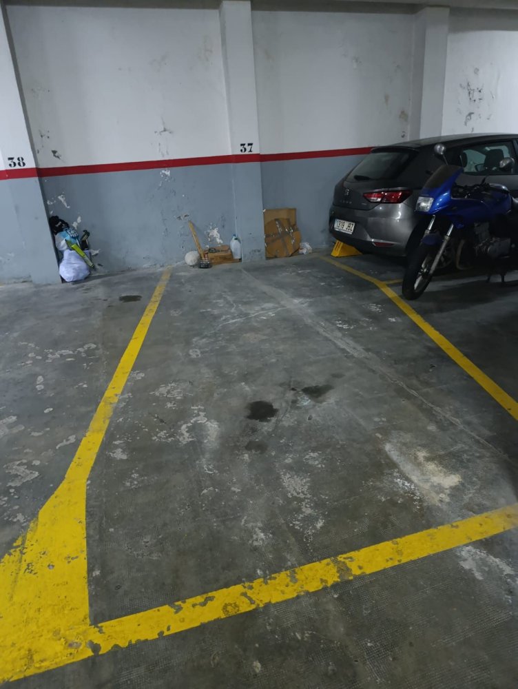 Garage in L'Hospitalet de Llobregat, Spain 27m², Nr. 229040