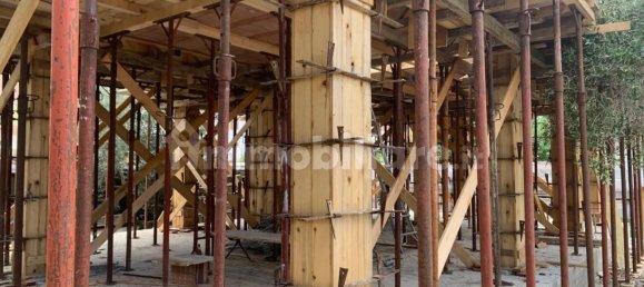 2 bedrooms Villa in Rome, Italy No. 11850 10