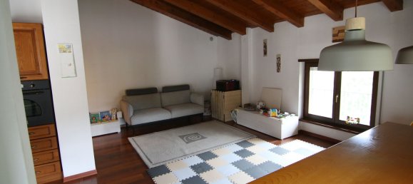 Apartamento de 4 habitaciónes en Mori, Italy No. 251535 2