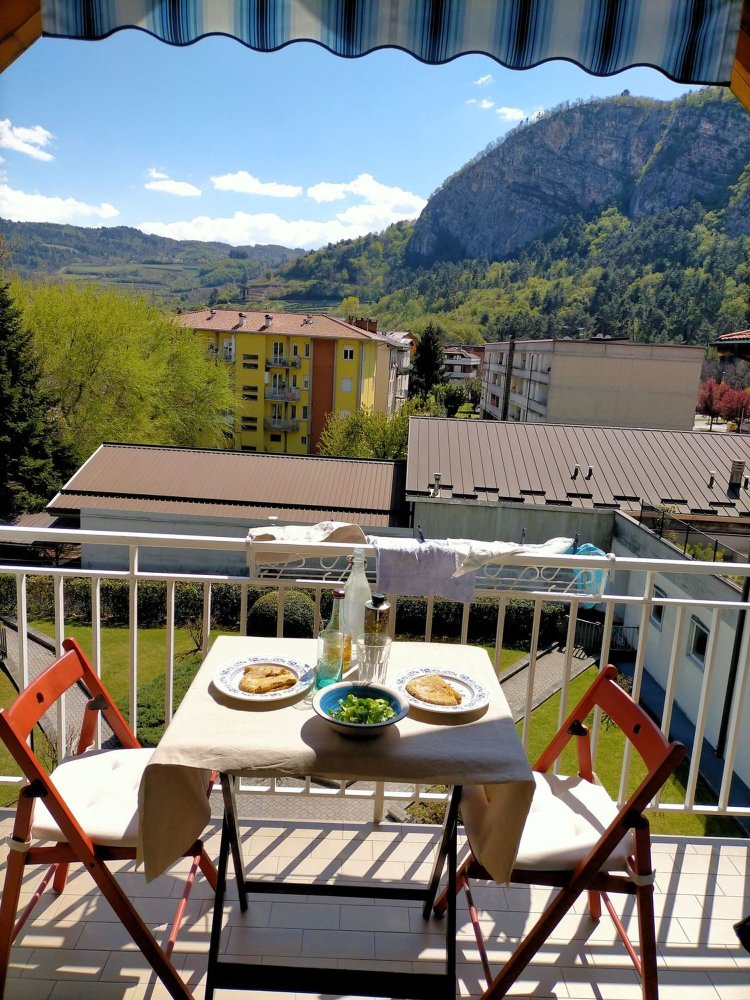 4غرفة شقة في Mori, Italy رقم 251535