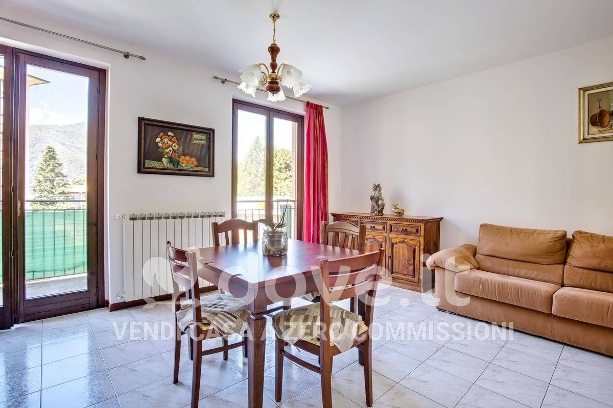 2 Schlafzimmer Wohnung in Maccagno con Pino e Veddasca, Italy, Nr. 300610