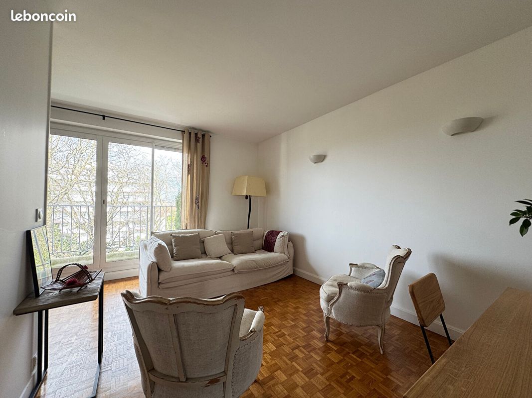 1 bedroom Apartment in Saint-Germain-en-Laye, France No. 128740