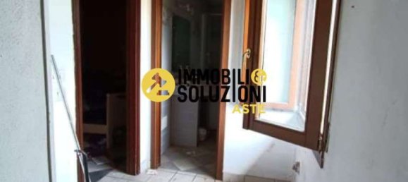 3 rooms Apartment in Pontevico, Italy No. 7094 12