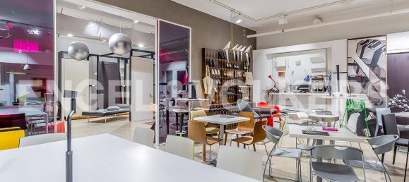 5 rooms Commercial property in Rome, Italy No. 68624 7