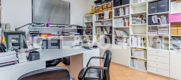 5 rooms Commercial property in Rome, Italy No. 68624 9